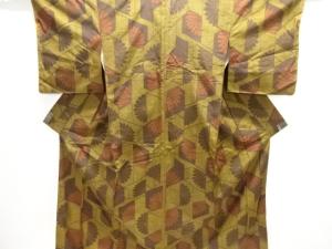 菊模様織り出し十日町紬着物